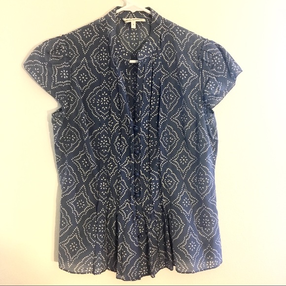 🔴CLEARANCE🔴 6 buttons Blouse - Picture 1 of 3